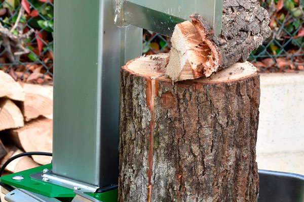 Alpino, Thor Italy - durante fase di taglio