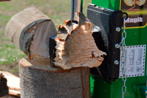 Magik, Thor Italy - durante fase di taglio