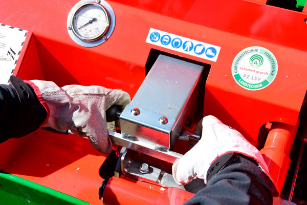 Magika Universal 12 ton, Thor Italy