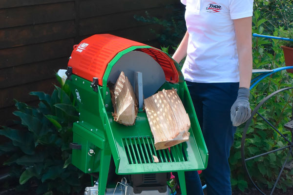 Marty Green Battery, Thor Italy - durante fase di taglio