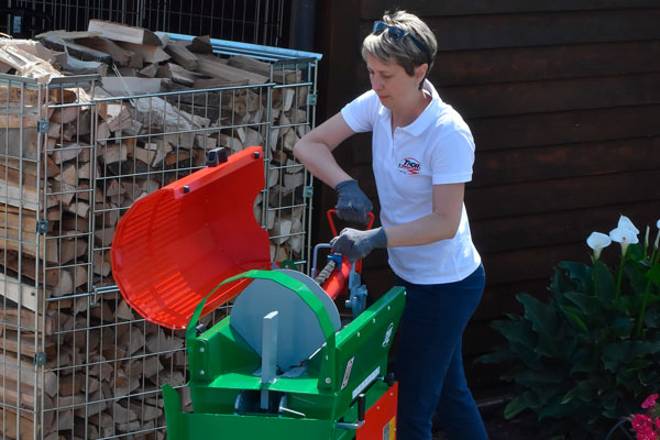 Marty Slim, Thor Italy - durante fase di taglio